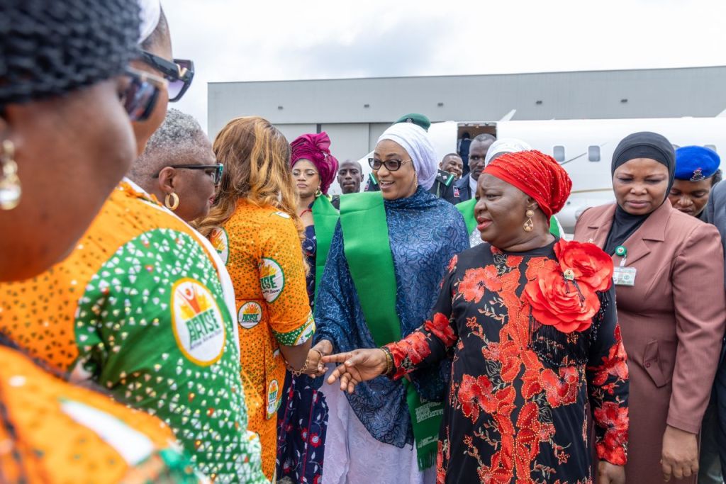 RHI: Women in South-South Nigeria Reap Benefits of Major Agric Empowerment Program – As First Lady Visits&nbsp;Uyo