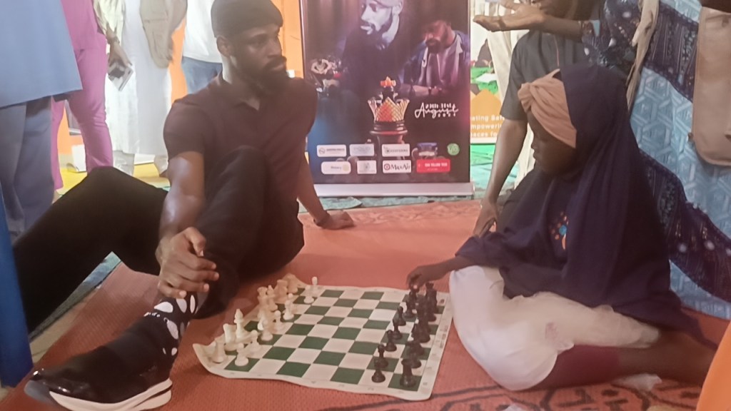 Chess Master Tunde Onakoya Visits Maiduguri, Challenges Single Story Narratives in Northern&nbsp;Nigeria
